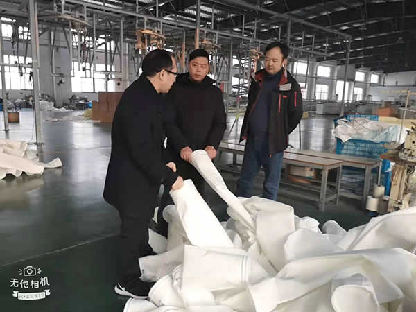 1609226901167.jpg 新闻=热烈欢迎德龙钢铁杨经理一行莅临我司指导考察03.jpg